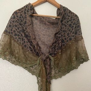 Scarf animal print w/lace